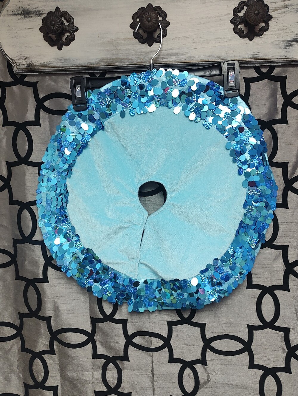 💥3/$20 Sparkling Light Blue Sequin Tree Collar - Festive Home Party Accessory
